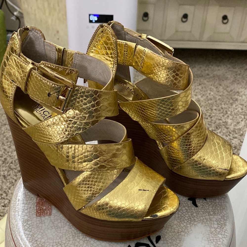 Beautiful Mk wedge